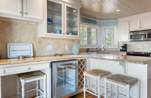 Bohicket Marina Village Condo | 1922 Bohicket Marina by Akers Ellis Rentals