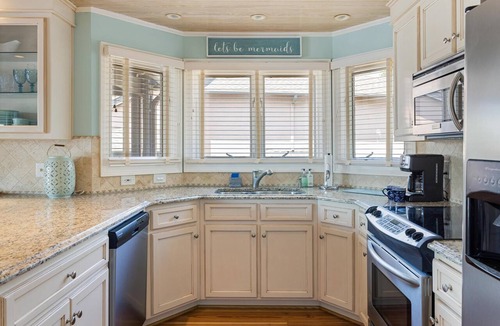 Bohicket Marina Village Condo | 1922 Bohicket Marina by Akers Ellis Rentals