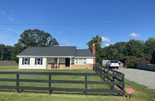 Kipling House | 1940’s Farm House 10 min. from downtown Fuquay