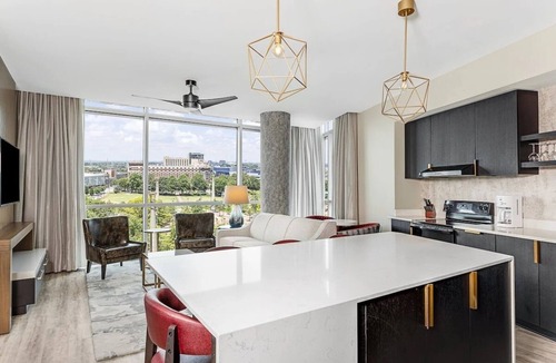 Downtown Atlanta Resort | 1Bed/1Bath New Resort in Downtown Atlanta Near Centennial Olympic Park!