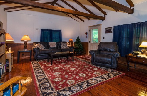 Helmsburg Cabin | 1BR, 1BA