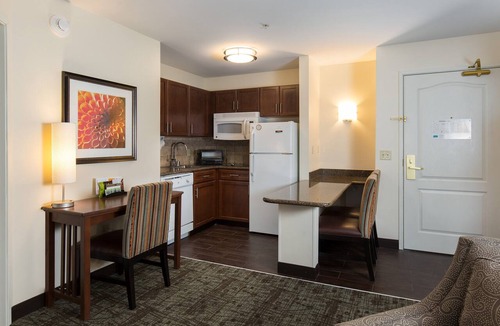 Maumee Apartment | 1BR King Suite | Sofa Bed & Free Breakfast