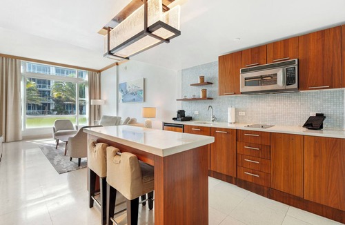 North Beach Apartment | 1BR Oceanfront Resort with pool