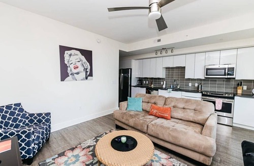 Charlotte Center City Apartment | 1BR Uptown Charlotte Furnished Apartments by RedAwning