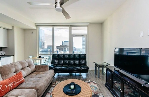 Charlotte Center City Apartment | 1BR Uptown Charlotte Furnished Apartments by RedAwning