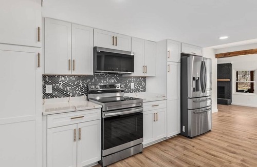 Waynesville House | 1mi to Downtown |Hot Tub - Fenced Yard - Game Room