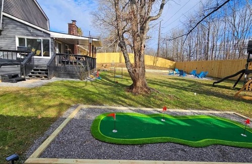 Waynesville House | 1mi to Downtown |Hot Tub - Fenced Yard - Game Room
