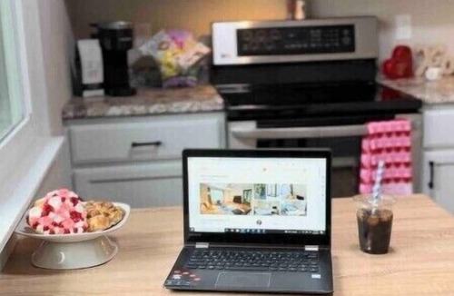 Jeddo Apartment | 2 BDRM APT with Washer Dryer Patio and fireplace