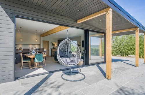 Fourstones Near Bentham Ski Chalet | 2 Bed in Austwick (oc-d30840)