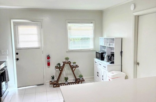 Durham Apartment | 2 Bed Walk to Duke! SuperHost - B