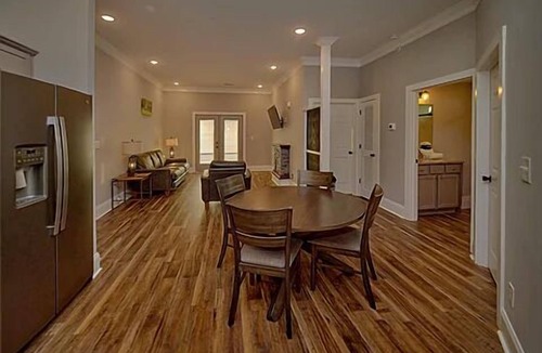 Sevierville Condo | 2 Bedroom, 1 bathroom condo| Mountain View| Seiverville| Sleeps 4| Budget