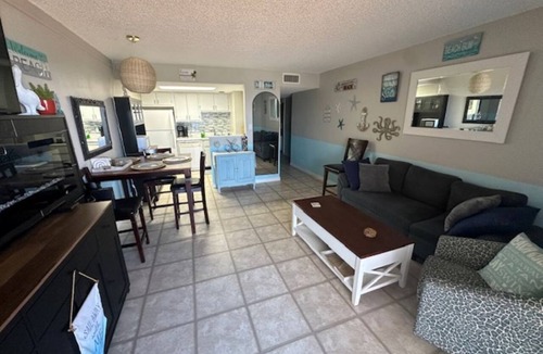 Ormond Shores Estates Condo | 2-Bedroom 2-Bathroom 5th "TOP" Floor Condo in Stunning Ormond Beach with AC