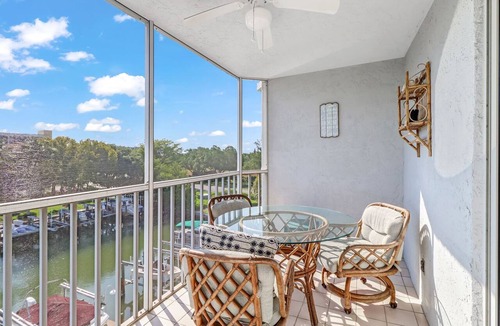 South Island Condo | 2-bedroom, 2 floor condo in beautiful Fort Myers Beach!