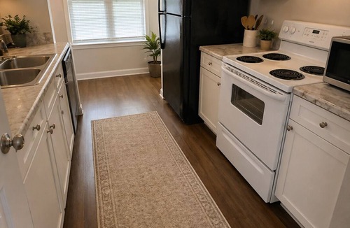 Summerhill Apartment | 2-bedroom apartment in pleasant Atlanta with cool AC breeze