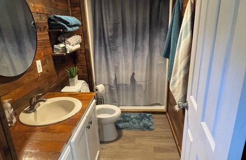 Clifton Cabin | 2-bedroom cabin with AC, WiFi in charming Spartanburg SC on the Pacolet River.