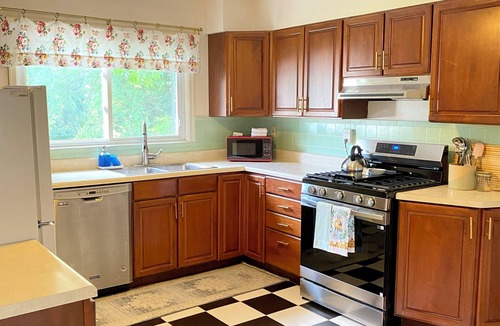 Airport Township House | 2 Bedroom Home Near St. Louis Airport