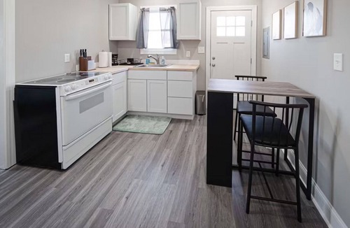 Terre Haute House | 2-bedroom house in serene Terre Haute with AC