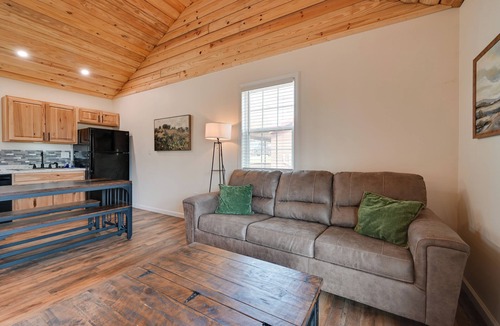 Somerset Cabin | 2 Cabins Near Lake Cumberland Boat Ramps!