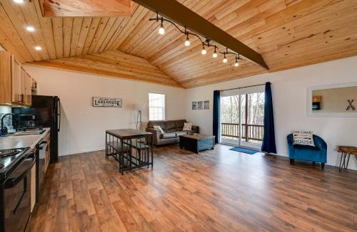 Somerset House | 2 Cabins Near Lake Cumberland Boat Ramps!