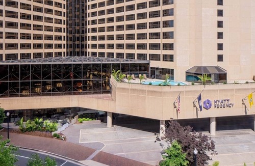 Crystal City Hotel | 2 Connecting Suites at a Hotel