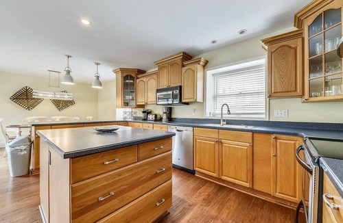 Oceanside House | 2 Green Heron ~ Fenced Private Pool & Short Walk to the Beach in Sea Pines!