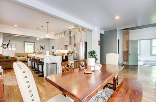Birmingham Cottage | 2 Mi to Dtwn: Stylish Urban Retreat in Birmingham
