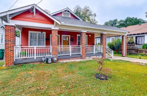 West End House | 2 Mi to Mercedes-Benz Stadium: Westside Townhome