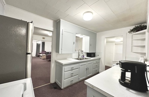 Hot Springs House | 2 min walk to Oaklawn Track Casino. 2 BR