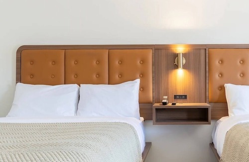 Talbot's Corner Hotel | 2 Queen Beds near Nashville Nightlife | Aesthetic Interior | Free Parking!