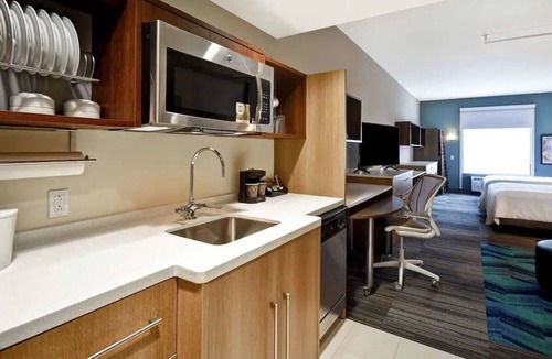 Mechanicsburg Hotel | 2 Spacious Studio Units l Escape w/Indoor Pool, BBQ Area & Free Breakfast