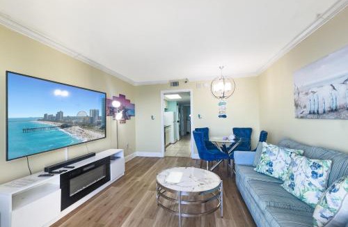 Downtown Myrtle Beach House | 2 Story Direct Oceanfront Penthouse- Sandy Beach Resort 1116- Sleeps 6!