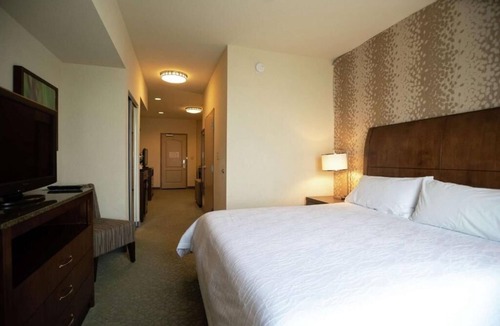 Covington Hotel | 2 Suite Rooms in Prime Location to Explore Covington - Near Pelican Park