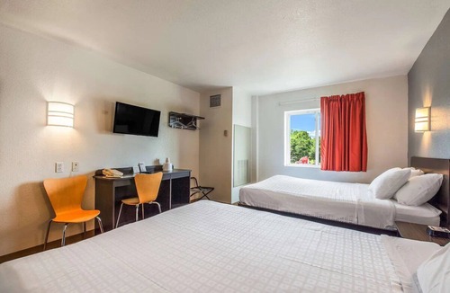 Knoxville Hotel | 2 Units | Budget-Friendly Rooms Perfect for Exploring Knoxville