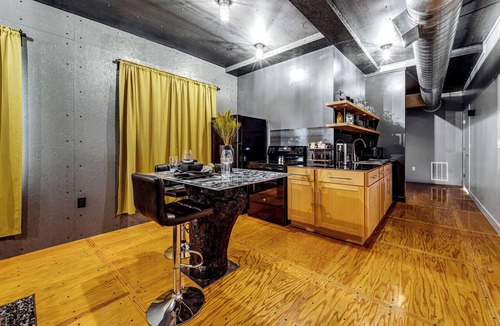 Sedalia Apartment | 2 Vintage-Style Loft Apts: Walk to Dtwn Sedalia