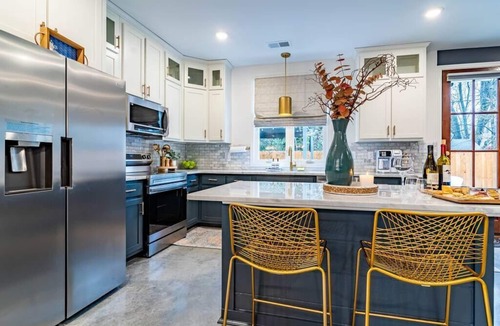 Joffre House | 25% Off ~ NEW Lux Home - Hot Tub-Game Room-