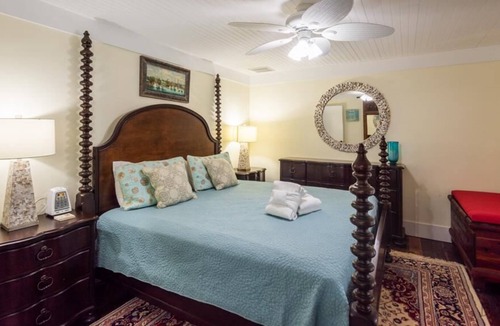 Folly Field House | 27 Moonshell - Tranquility in Folly Field, 3 minute walk to the beach