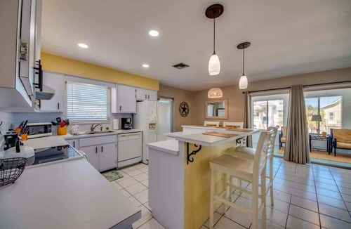 Fort Myers Beach House | 280 Ostego Cute Pet Friendly Pool Home near Beach
