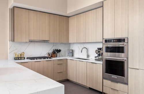 Midtown Apartment | 28th Floor Corner - La vita è bella Penthouse by ALR