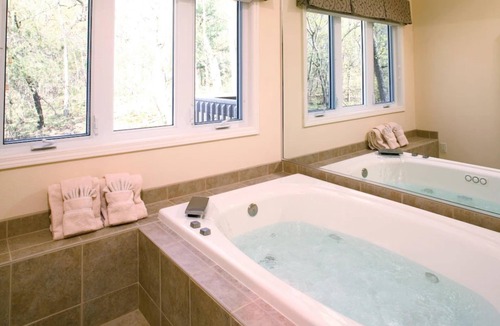 Fairfield Glade Resort | 2BD/2BTH Gorgeous Crossville Condo!