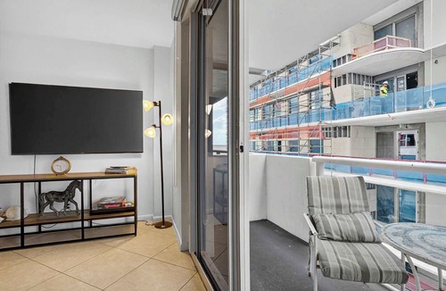 Surfside House | 2BR Chic Retreat, Balcony Views, Steps to Beach!