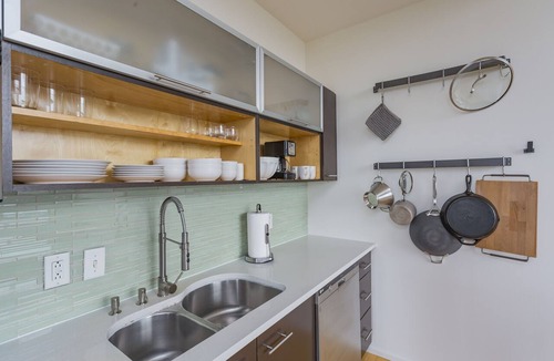 East Nashville Condo | 2BR Penthouse Condo | Balcony + Skyline Views