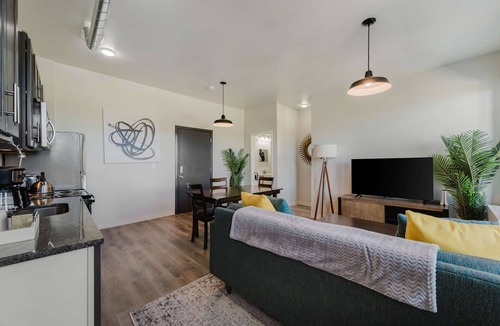 New Center Detroit Apartment | 2BR Premium Retreat Near Henry Ford