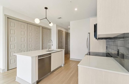 Home Park Apartment | 2BR | Sentral West Midtown | Near Atlanta's Westside