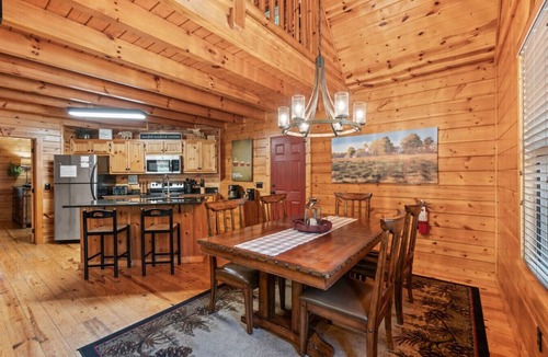 White Oak Lodge Cabin | 2BR w/Hot Tub*Jacuzzi*Game Room*Resort Amenities!