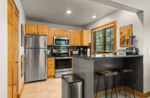 Boyne Falls Condo | 2BR with Loft | 370 Disciples Village | Pet Friendly | Gas Fireplace