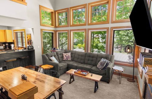 Boyne Falls Condo | 2BR with Loft | 370 Disciples Village | Pet Friendly | Gas Fireplace