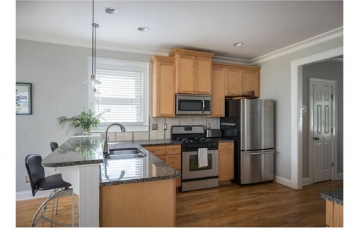 Reynoldstown House | 3/2.5: Walk to Beltline and dining; firepit, BBQ, Apple TV, sleeps 5