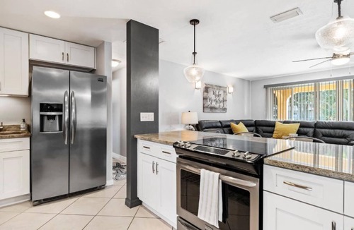 Bonita Springs House | 3.5 miles to beach! Large, private home