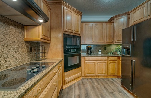 Young Harris Condo | 3-bed, 2 bath lakefront condo in beautiful Young Harris directly on Lake Chatuge