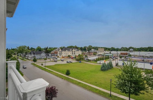 Ludington Condo | 3 Bedroom, 2 Bath Condo located in desirable Downtown Ludington!